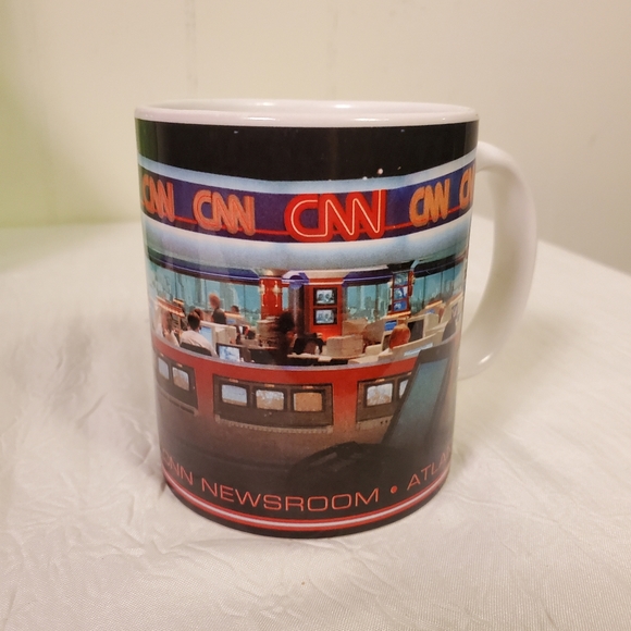 Vintage CNN Newsroom Atlanta Coffee Mug 14 oz. - Picture 1 of 4